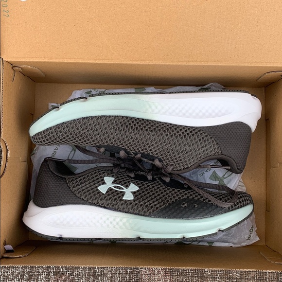 NIB Gray and Teal Under Armour Athletic Shoes - Picture 2 of 10